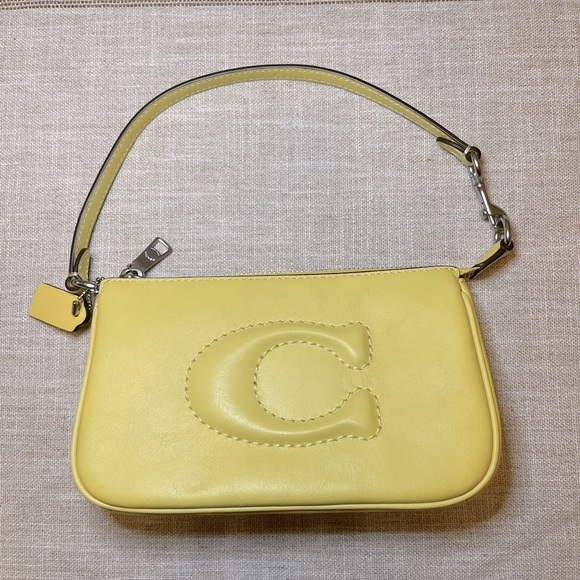 NWT Coach Nolita 19 Wristlet Purse - Picture 6 of 9